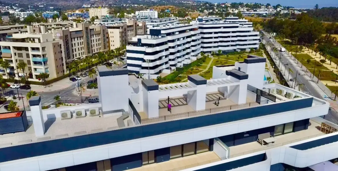 Venta de apartamento en planta media en Torremolinos 29