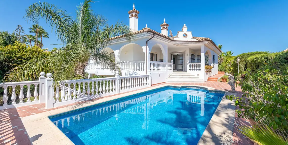 Venta de villa independiente en El Chaparral 1