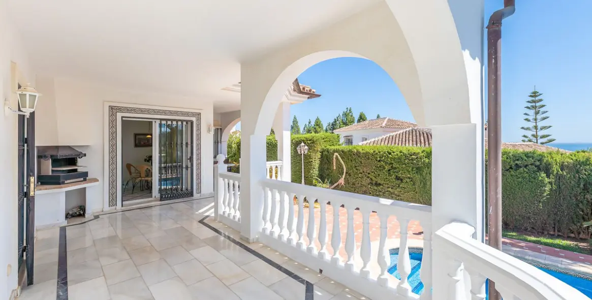 Venta de villa independiente en El Chaparral 19