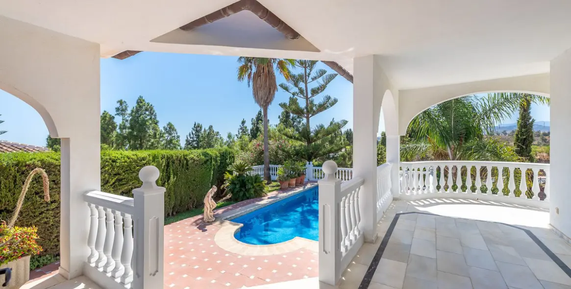Venta de villa independiente en El Chaparral 21