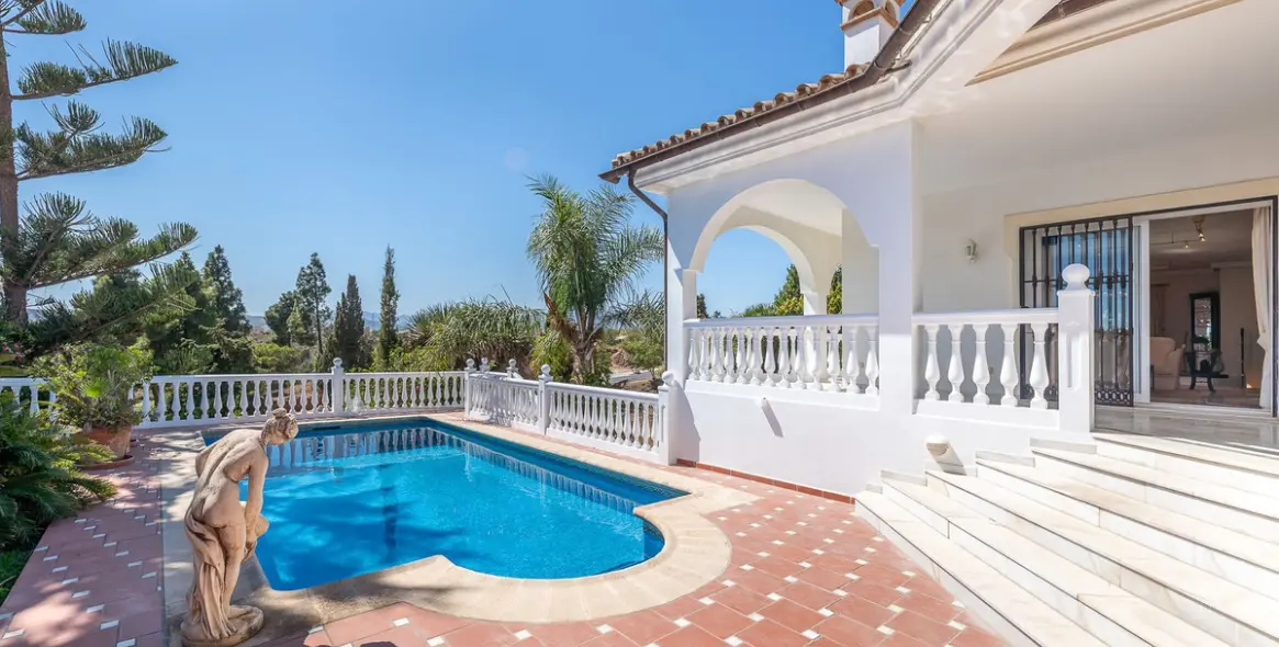 Venta de villa independiente en El Chaparral 22