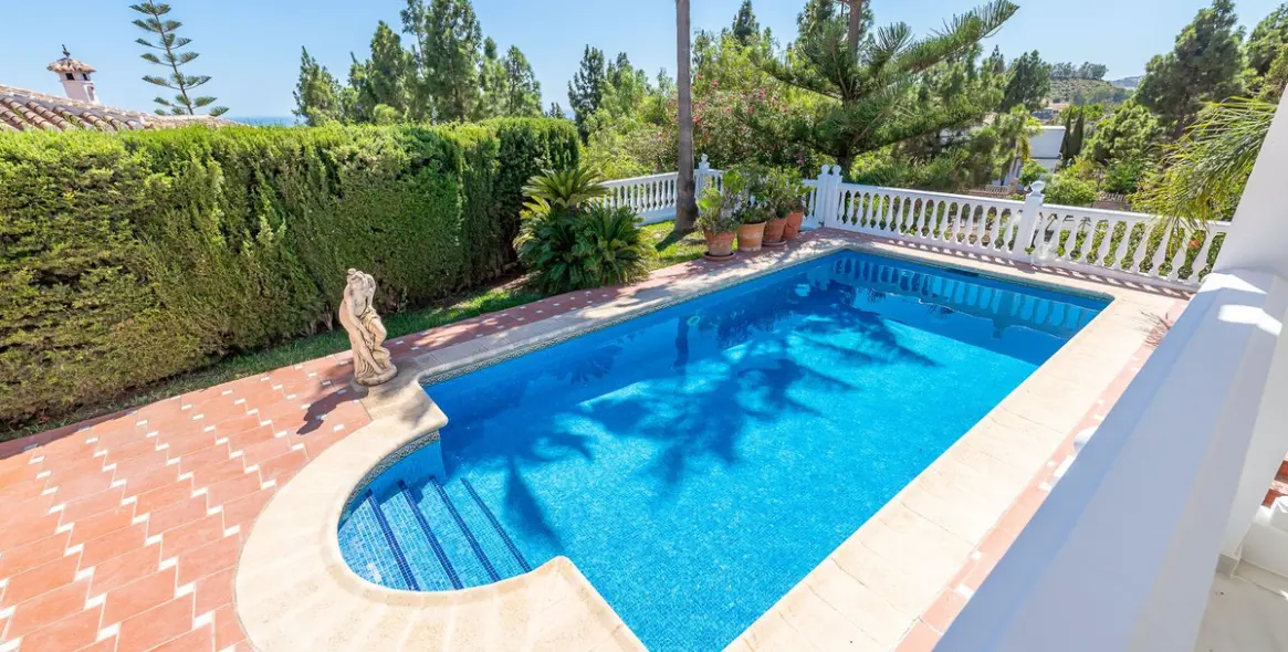 Venta de villa independiente en El Chaparral 26