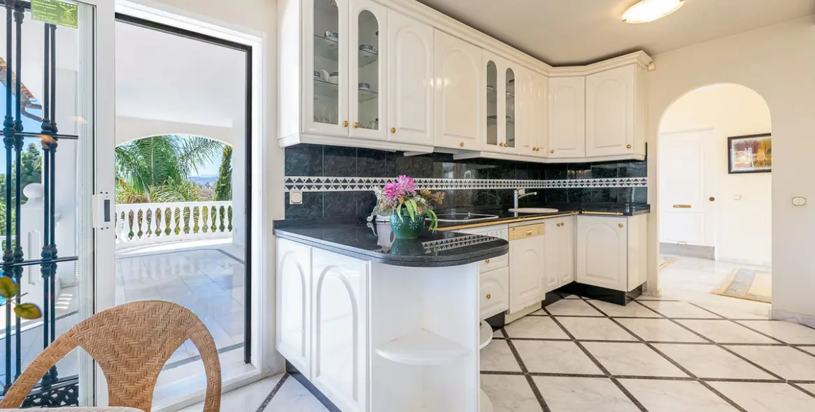 Venta de villa independiente en El Chaparral 27