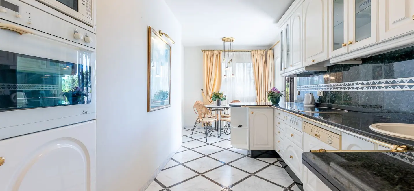 Venta de villa independiente en El Chaparral 3