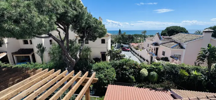 Venta de villa independiente en Elviria 1