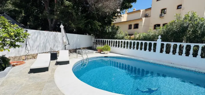 Venta de villa independiente en Elviria 2