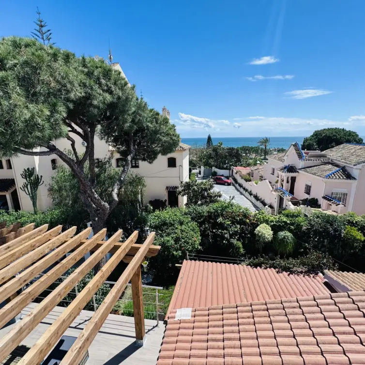 Sale of detached villa in Elviria