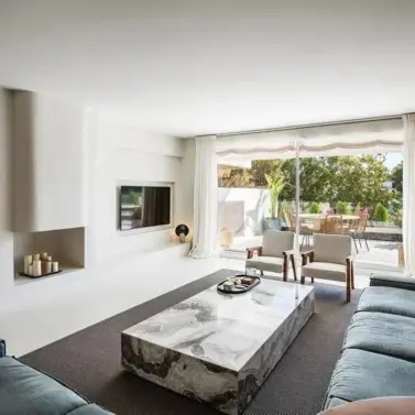 Venta de apartamento en planta media en The Golden Mile
