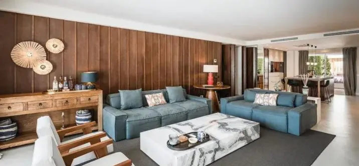 Venta de apartamento en planta media en The Golden Mile 2