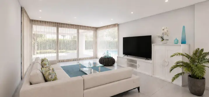 Venta de villa independiente en Estepona 3