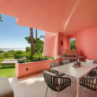 Venta de apartamento en planta baja en Estepona