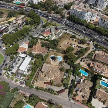 Venta de local comercial en Nueva Andalucía