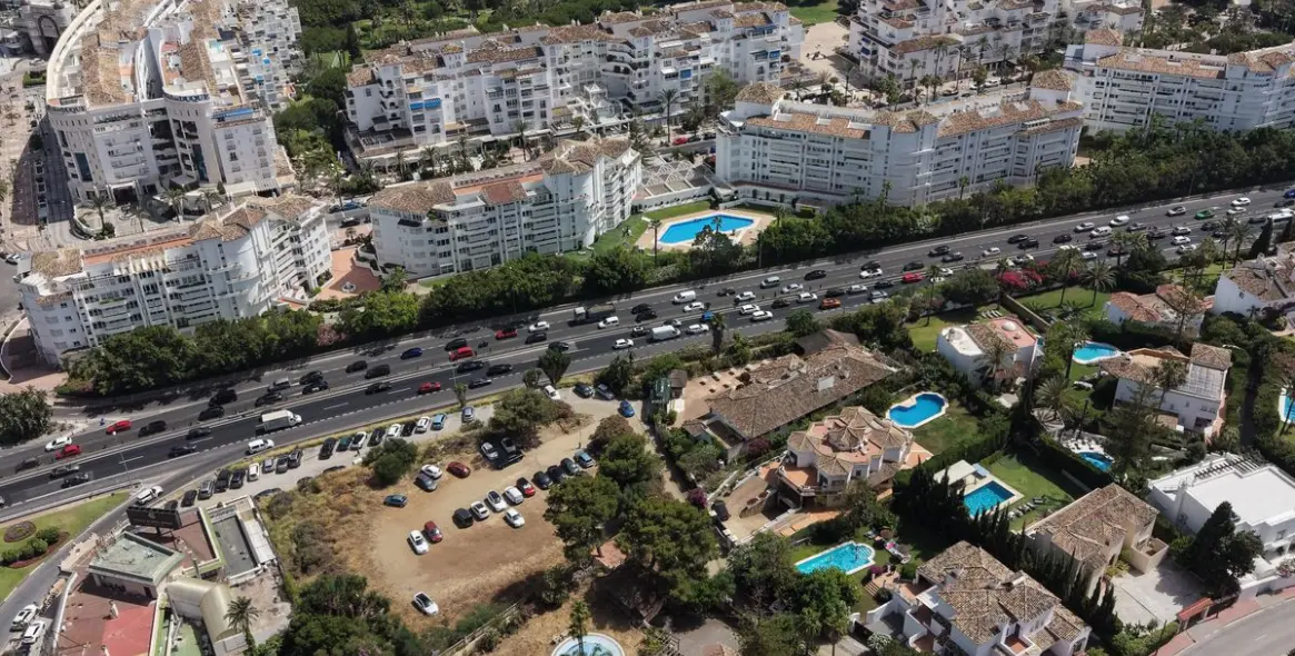 Продажа коммерческого помещения в Nueva Andalucía 10