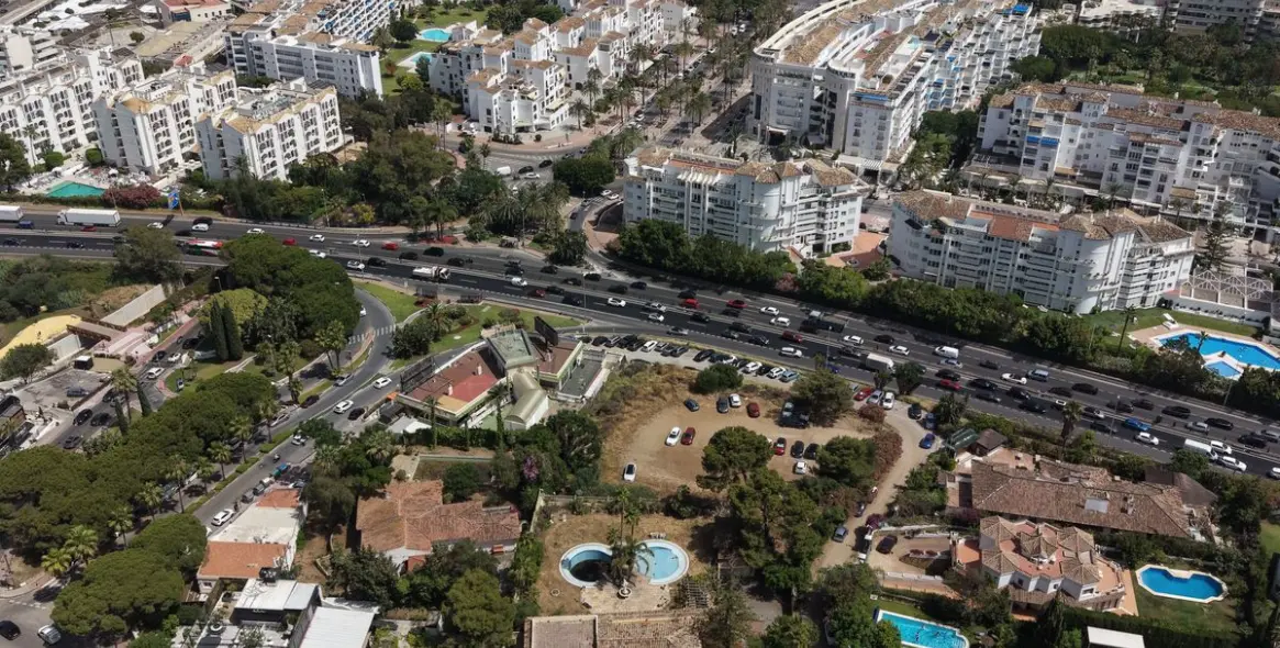 Продажа коммерческого помещения в Nueva Andalucía 11
