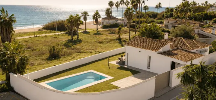 Short-term rent of detached villa in New Golden Mile 0
