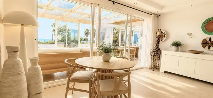 Short-term rent of detached villa in New Golden Mile 3