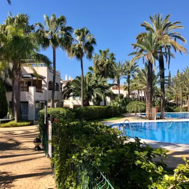 Long-term rent of ground floor apartment in Nueva Andalucía