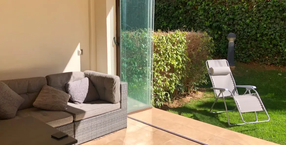 Long-term rent of ground floor apartment in Nueva Andalucía 10