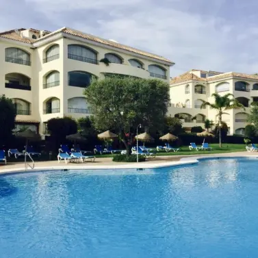 Long-term rent of middle floor apartment in Bahía de Marbella