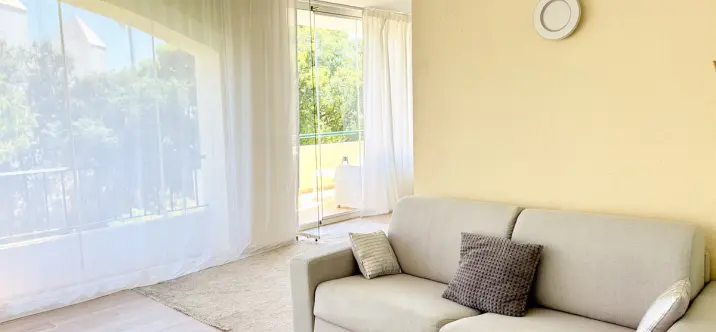 Long-term rent of middle floor apartment in Bahía de Marbella 4