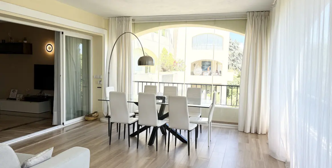 Long-term rent of middle floor apartment in Bahía de Marbella 7