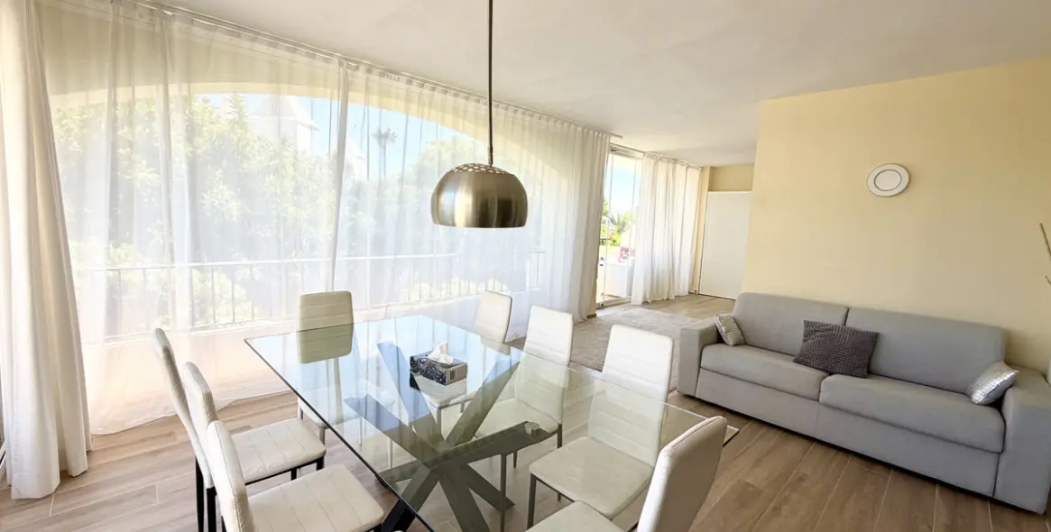 Long-term rent of middle floor apartment in Bahía de Marbella 9