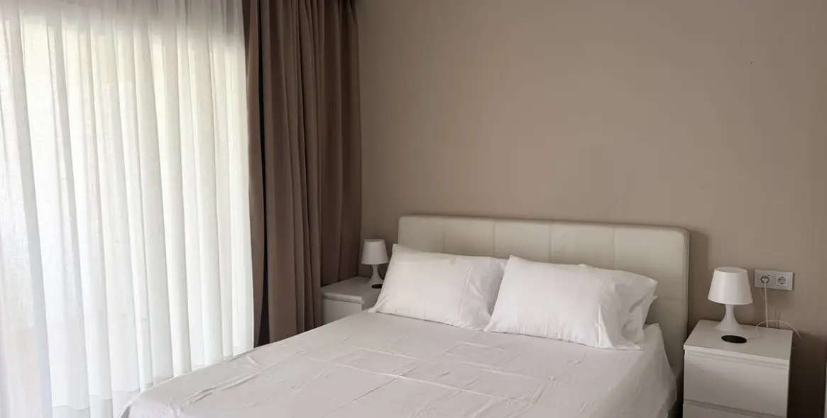 Long-term rent of middle floor apartment in Bahía de Marbella 30