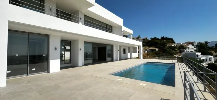 Venta de villa independiente en Benahavís 0