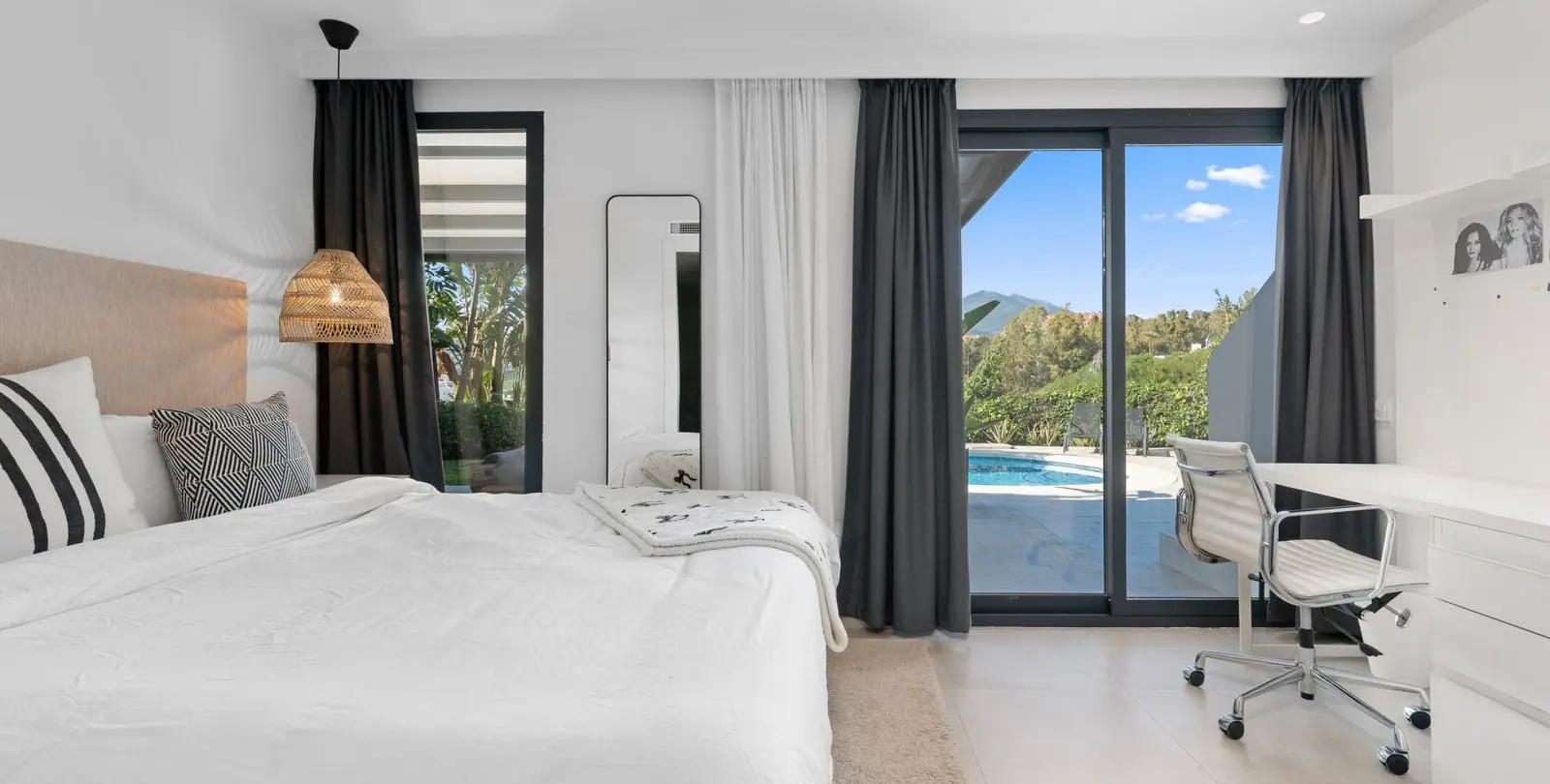 Sale of detached villa in Nueva Andalucía 23
