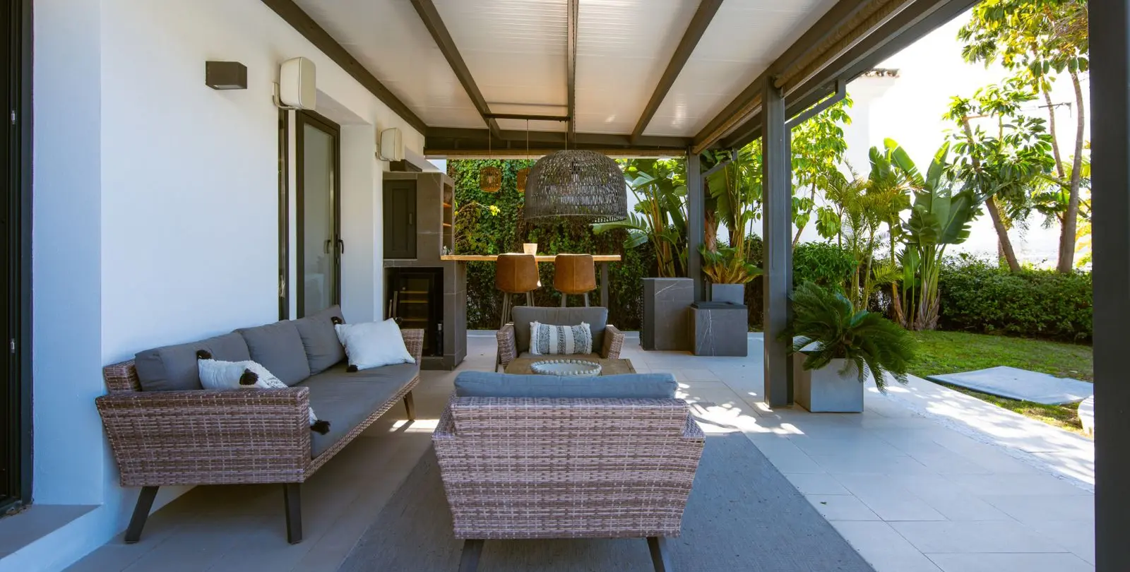 Sale of detached villa in Nueva Andalucía 33