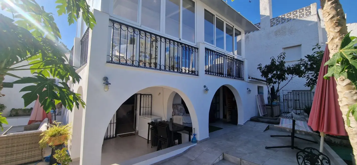 Продажа таунхауса в Estepona 1