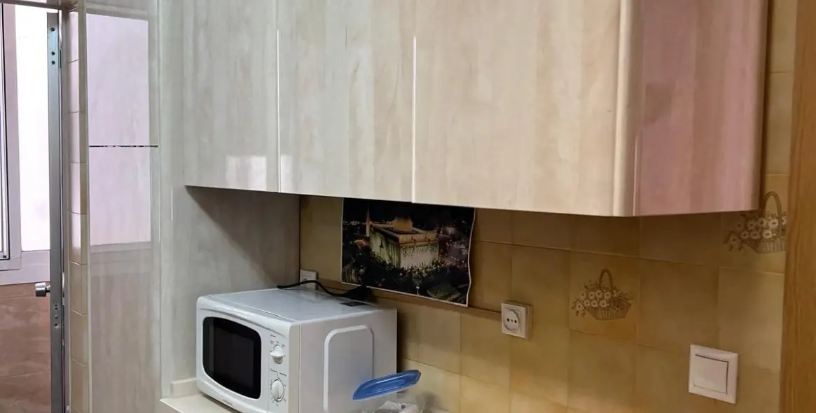 Venta de apartamento en planta media en Los Boliches 5