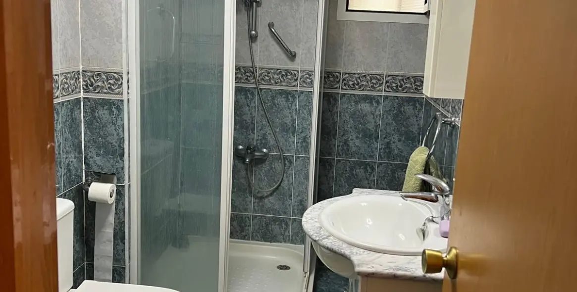Venta de apartamento en planta media en Los Boliches 8