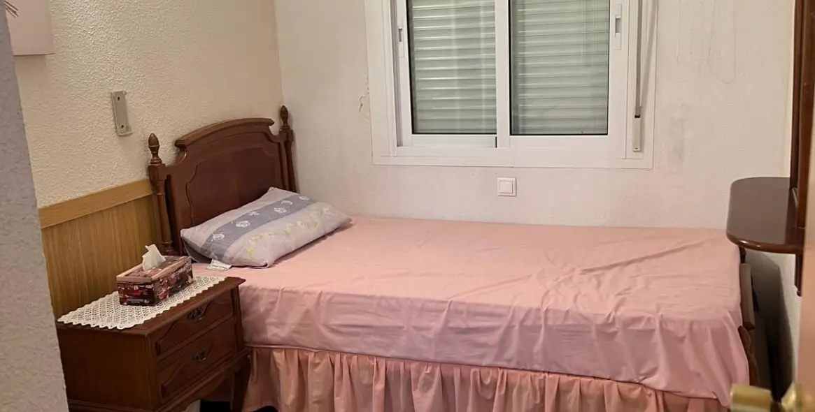 Venta de apartamento en planta media en Los Boliches 10