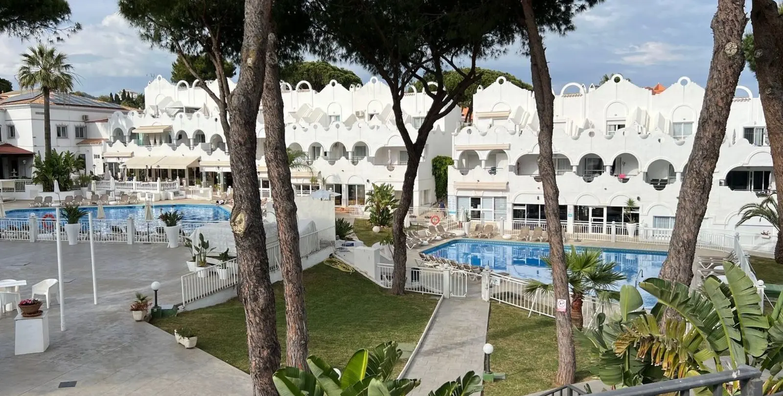 Sale of duplex in Reserva de Marbella 11