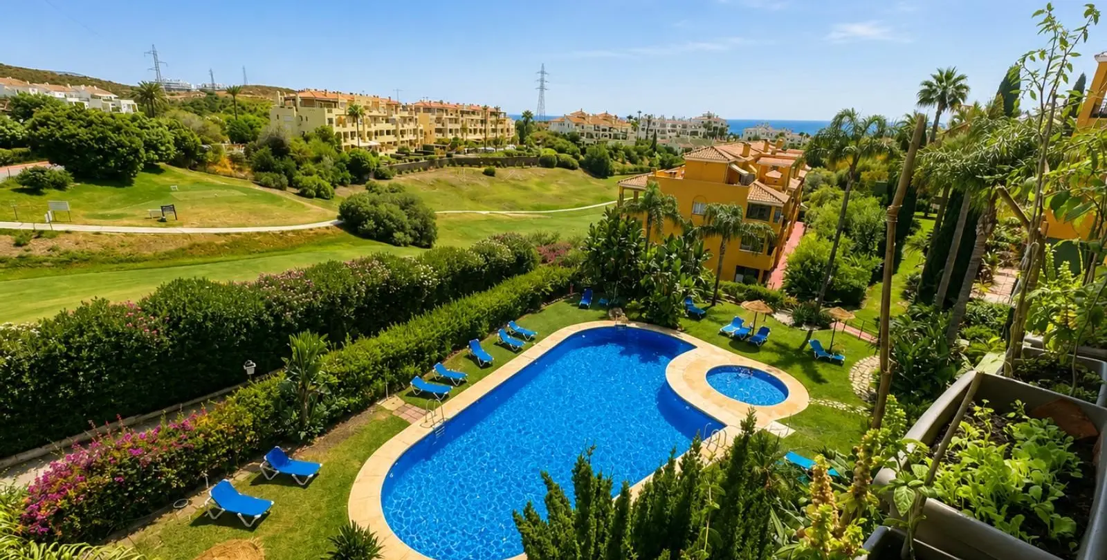 Venta de apartamento en planta media en Riviera del Sol 15