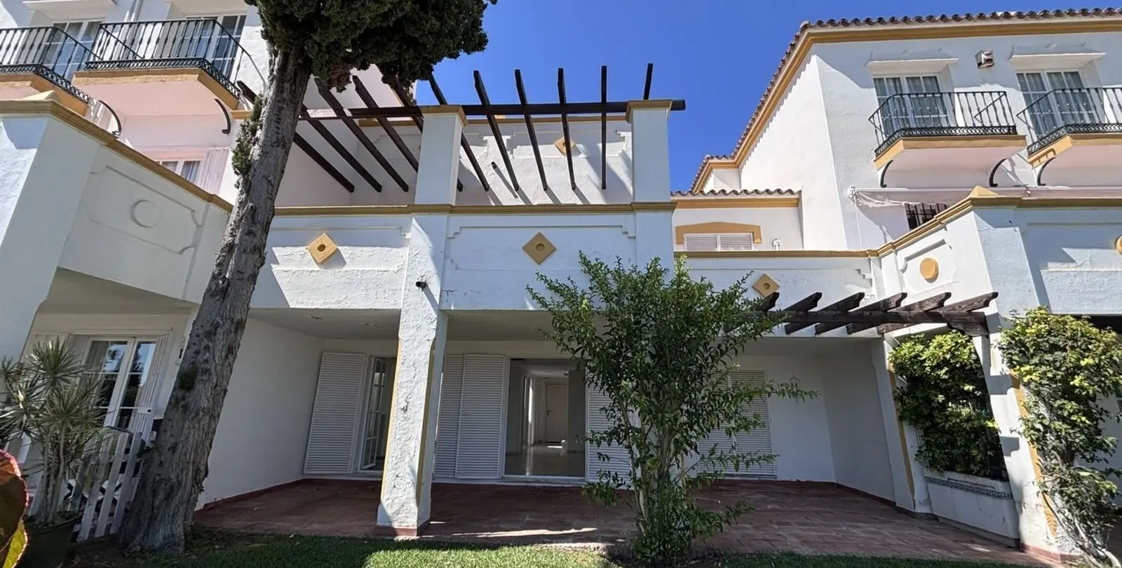 Venta de adosado en Estepona 2