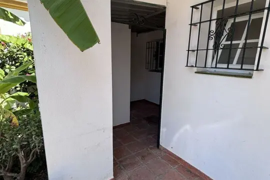 Image 7 thumb