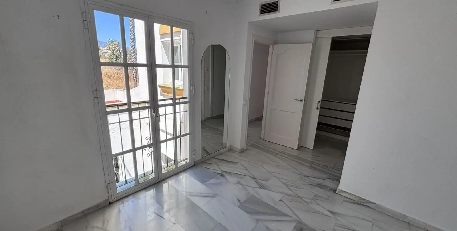Venta de adosado en Estepona 23