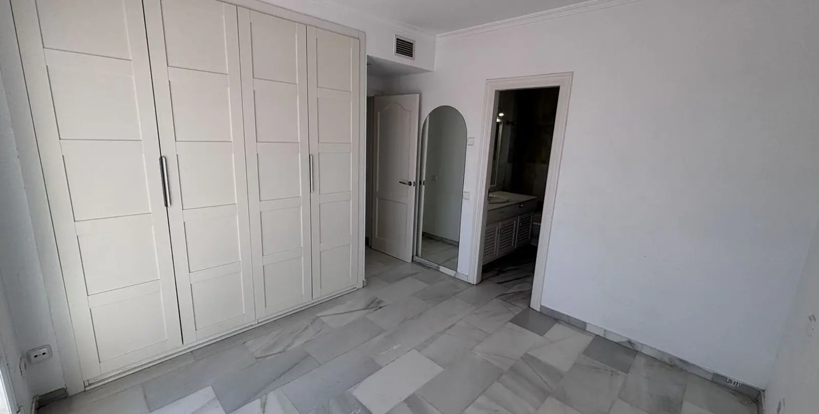 Venta de adosado en Estepona 29