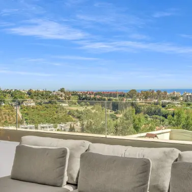 Продажа пентхауса в Estepona
