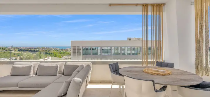 Продажа пентхауса в Estepona 1