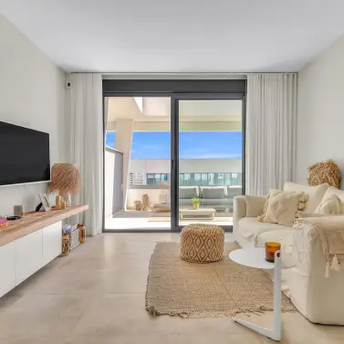 Продажа пентхауса в Estepona