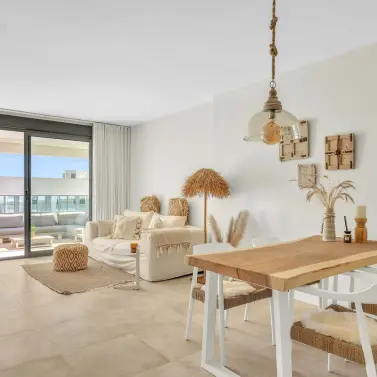 Продажа пентхауса в Estepona