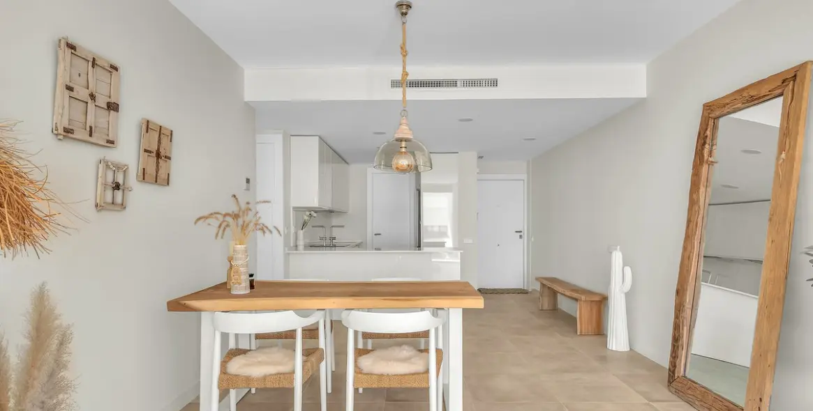 Sale of penthouse in Estepona 8