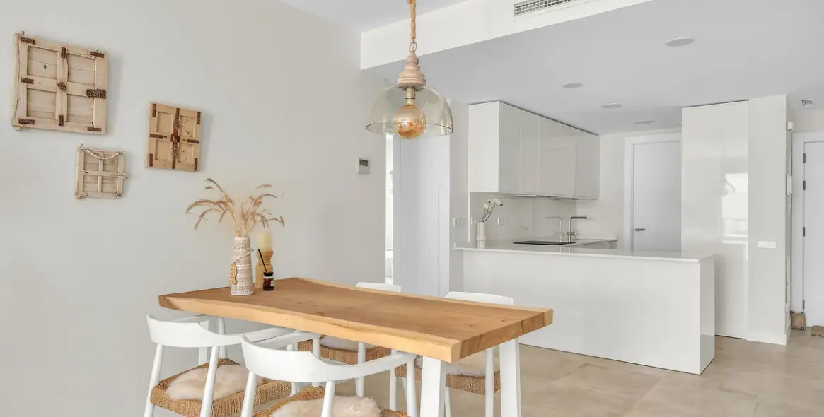 Sale of penthouse in Estepona 9