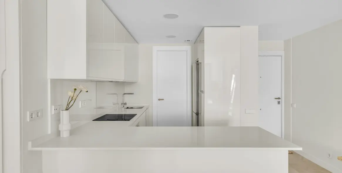 Sale of penthouse in Estepona 10