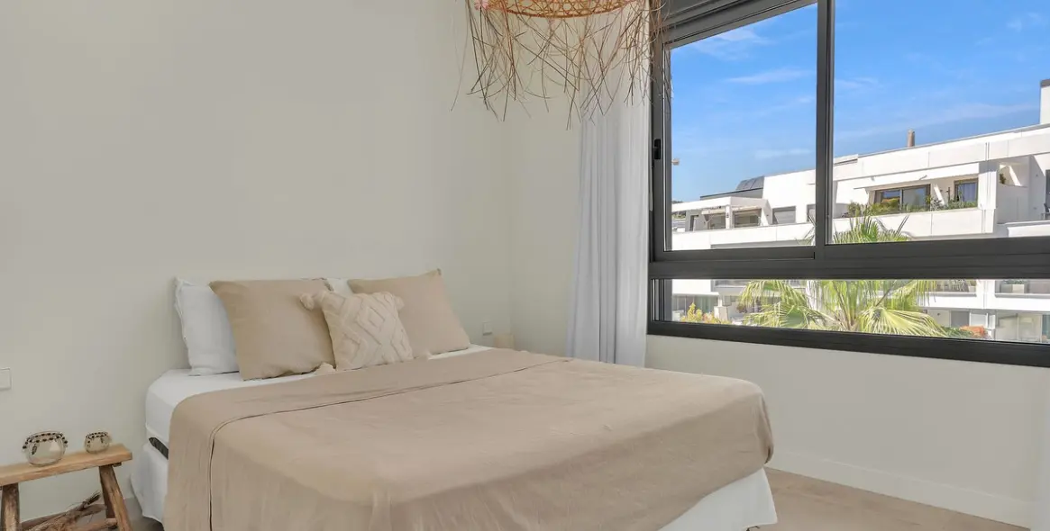 Sale of penthouse in Estepona 19
