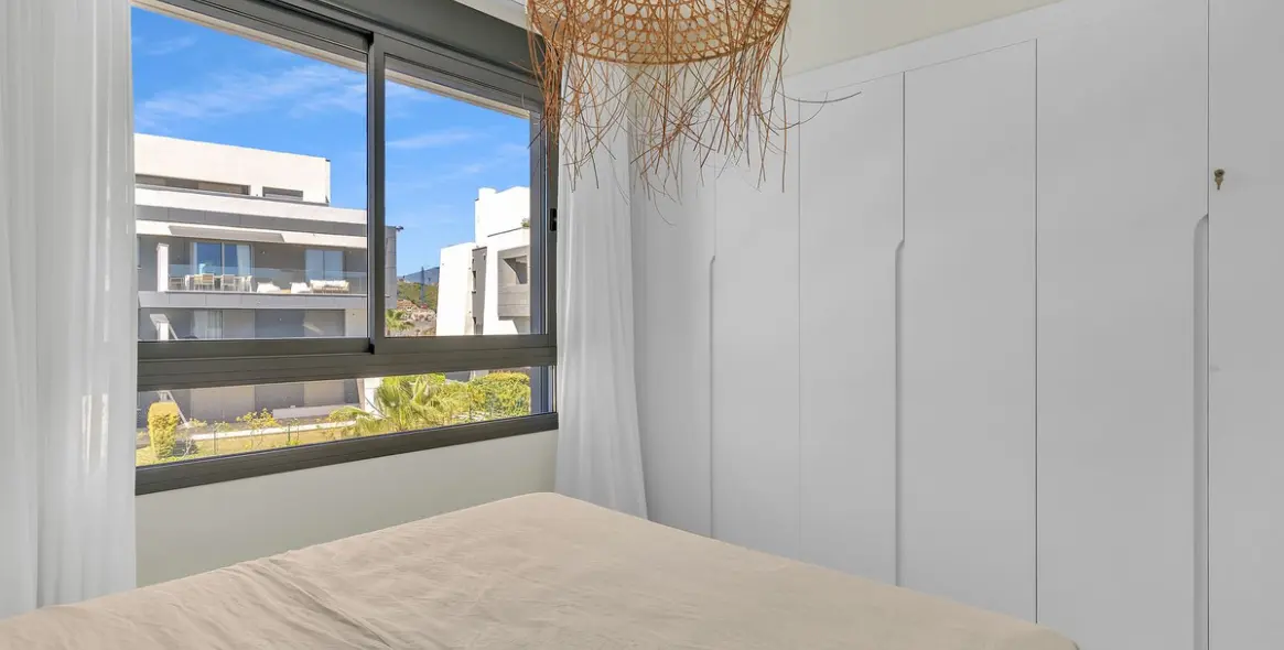Sale of penthouse in Estepona 20