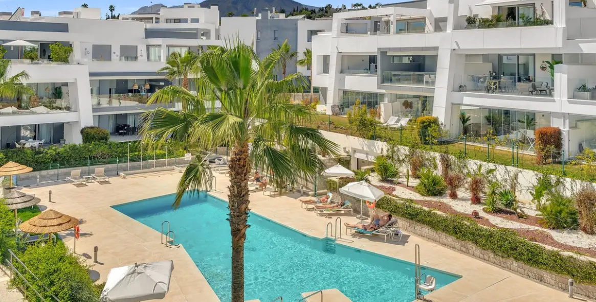 Sale of penthouse in Estepona 21